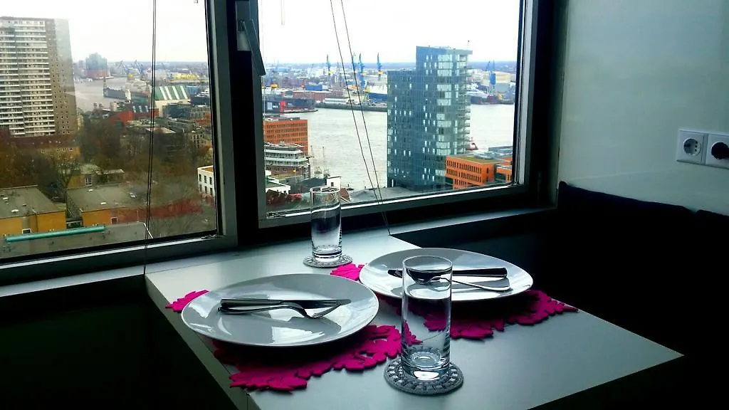 Skyline Riverside Apartment Amburgo