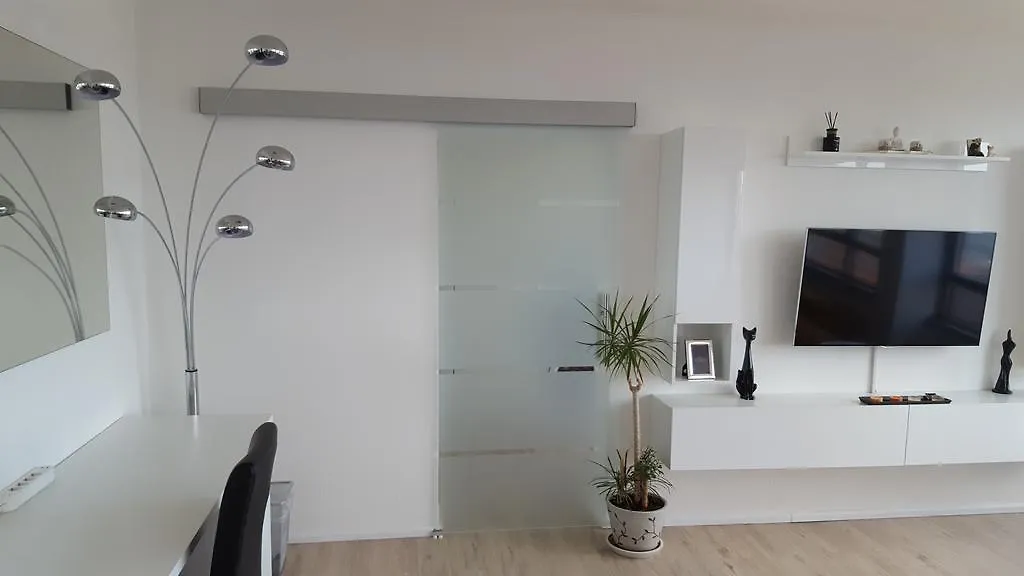 Skyline Riverside Apartment Amburgo