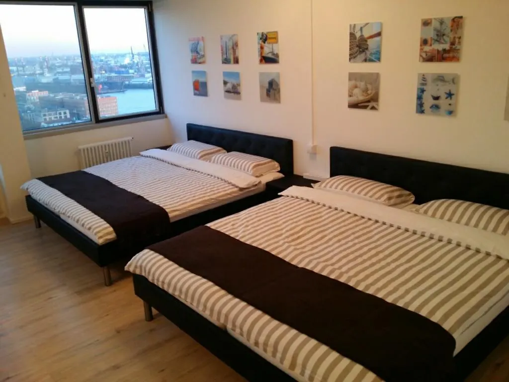 Skyline Riverside Apartment Hamburg