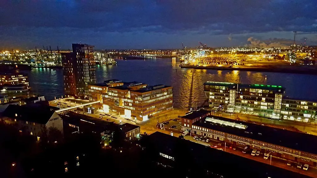 Skyline Riverside Apartment Hamburg